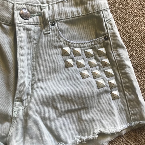 $69 BDG Studded Shorts | Size 24 - Picture 7 of 7